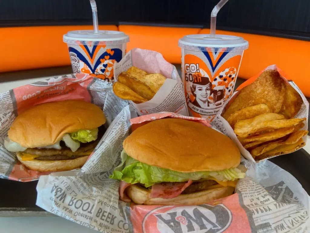 A＆W — photo 3