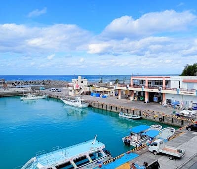 Toya Port